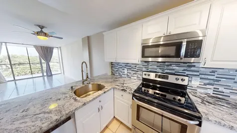 108 Royal Park Drive Oakland Park FL 33309