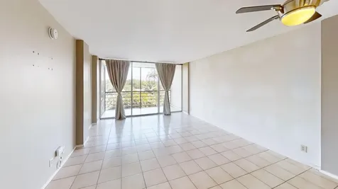 108 Royal Park Drive Oakland Park FL 33309