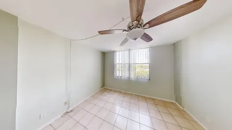 108 Royal Park Drive Oakland Park FL 33309