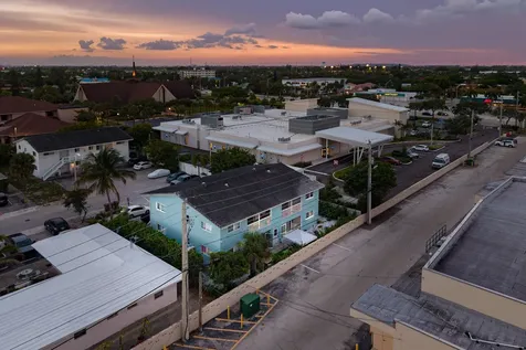 1001 SE 3rd Street Deerfield Beach FL 33441