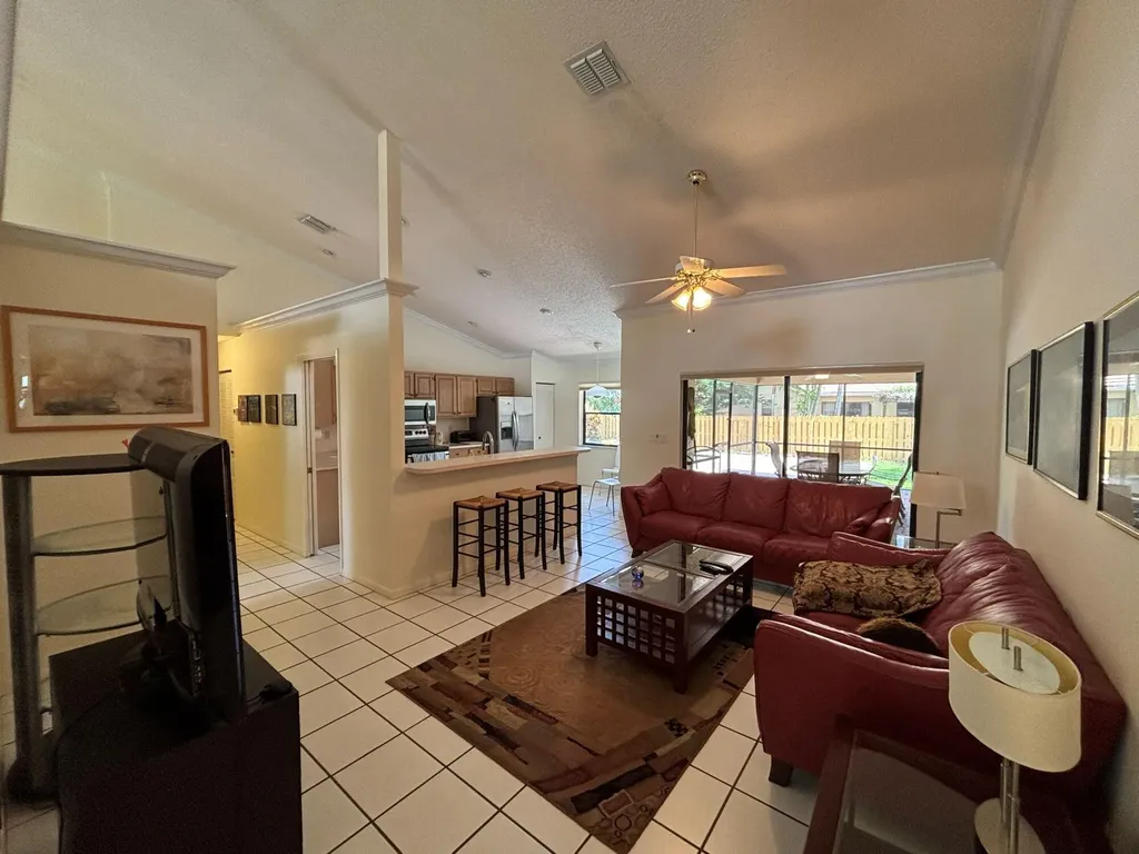3145 Peachtree Way Davie FL 33328
