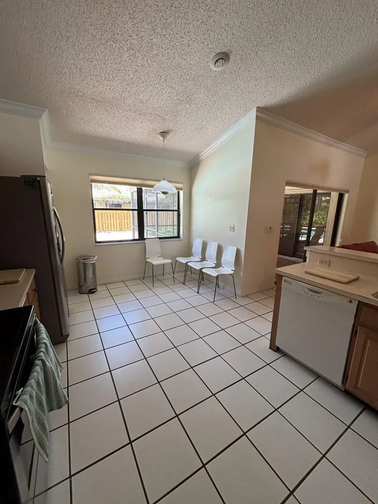 3145 Peachtree Way Davie FL 33328
