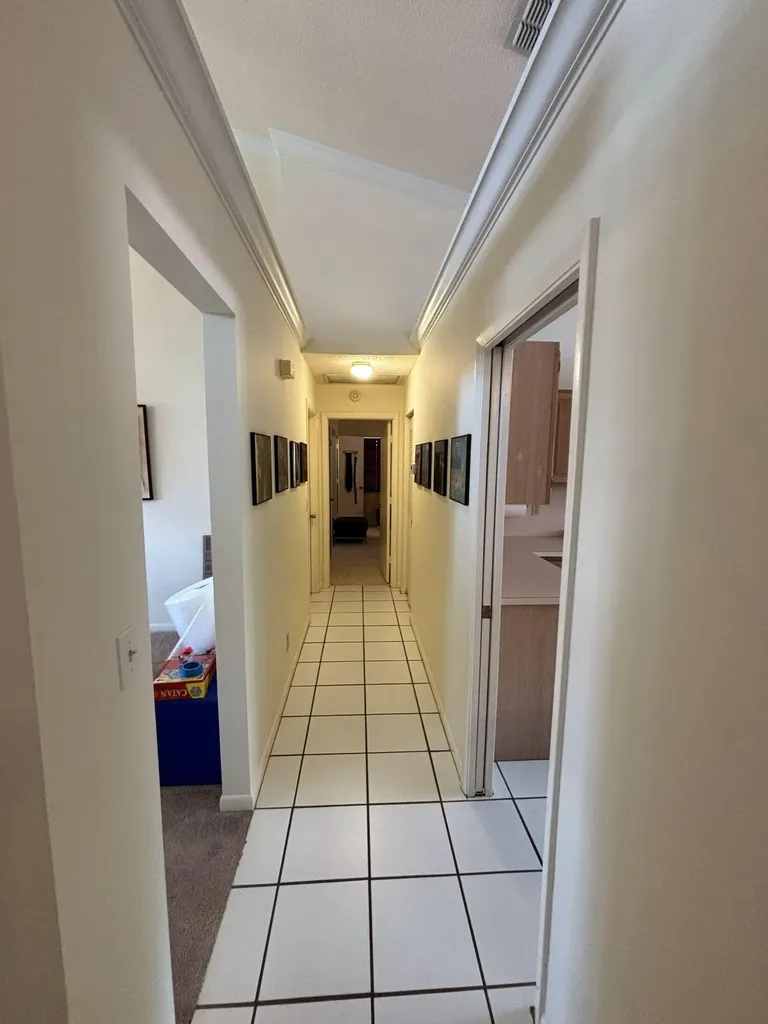 3145 Peachtree Way Davie FL 33328