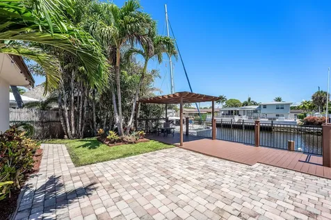 1525 SE 6th Street Deerfield Beach FL 33441