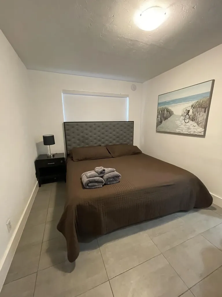 1401 N 16th Court Hollywood FL 33020