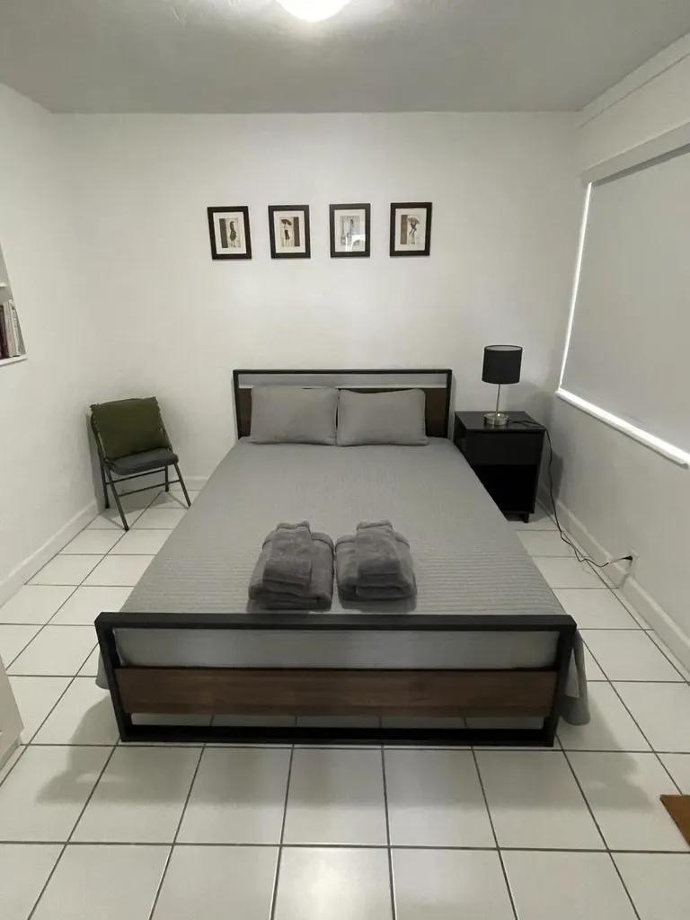 1401 N 16th Court Hollywood FL 33020