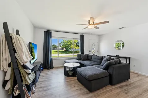 745 21st Street SW Vero Beach FL 32960
