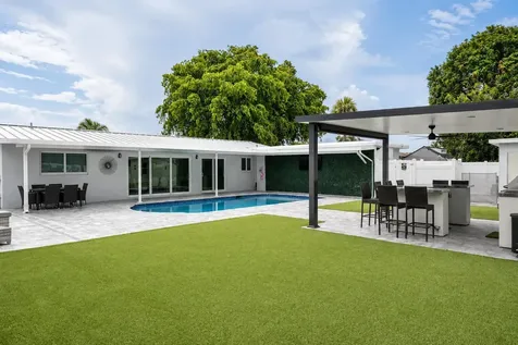 1316 SE 3rd Avenue Deerfield Beach FL 33441