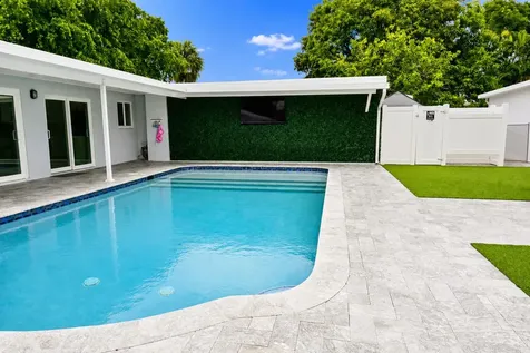 1316 SE 3rd Avenue Deerfield Beach FL 33441