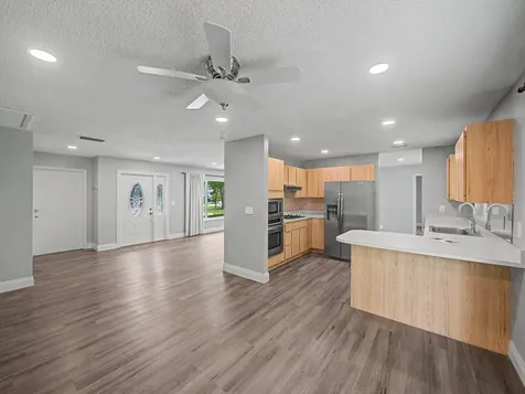 126 Chapel Lane Tequesta FL 33469