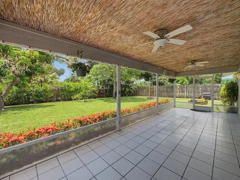 126 Chapel Lane Tequesta FL 33469