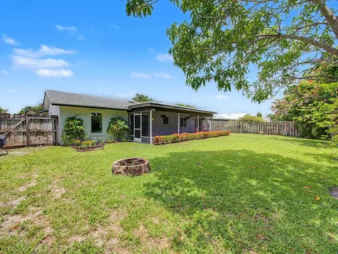 126 Chapel Lane Tequesta FL 33469