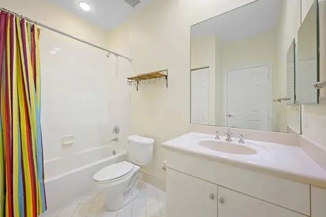 1384 Harbor View W Hollywood FL 33019