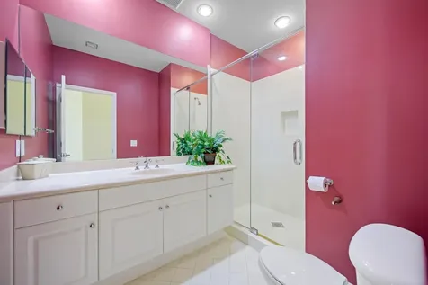 1384 Harbor View W Hollywood FL 33019