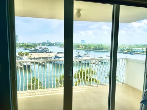 1 Las Olas Circle Fort Lauderdale FL 33316