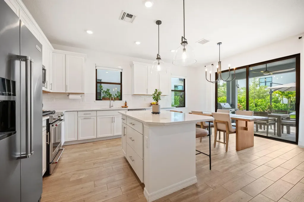 2387 Rollingwood Court Oakland Park FL 33309