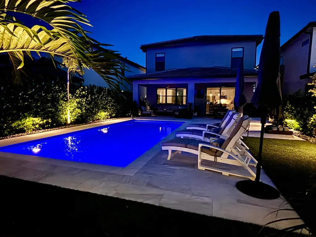 2387 Rollingwood Court Oakland Park FL 33309