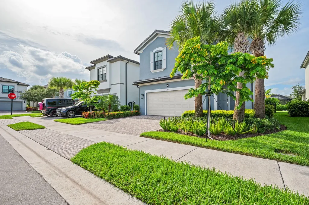 2387 Rollingwood Court Oakland Park FL 33309