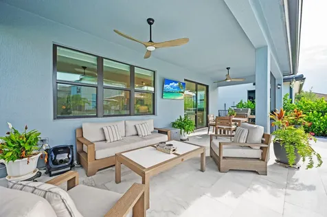 2387 Rollingwood Court Oakland Park FL 33309