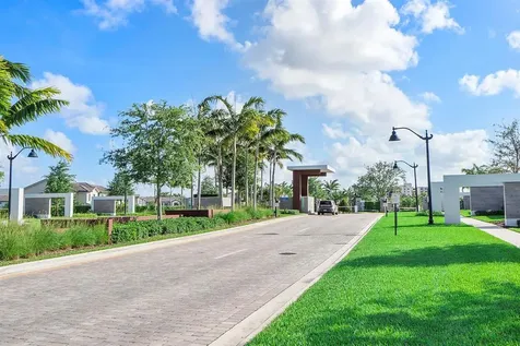 2387 Rollingwood Court Oakland Park FL 33309