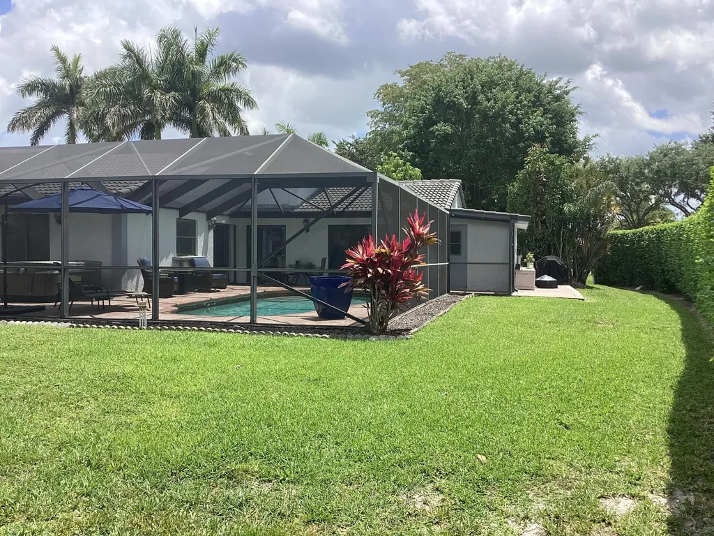 10496 Augusta Court Boca Raton FL 33498
