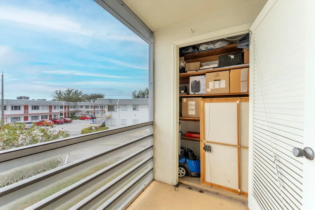 2920 Cynthia Lane Lake Worth Beach FL 33461