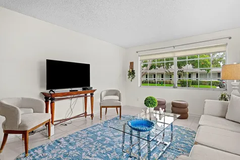 10098 S 40th Drive S Boynton Beach FL 33436