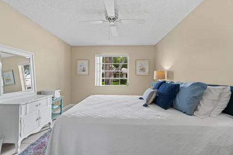 10098 S 40th Drive S Boynton Beach FL 33436