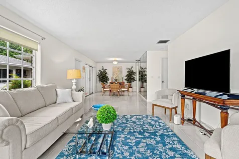 10098 S 40th Drive S Boynton Beach FL 33436