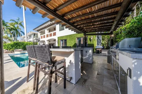 2430 Castilla Isle Fort Lauderdale FL 33301