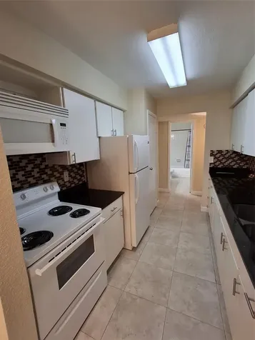 899 Riverside Drive Coral Springs FL 33071
