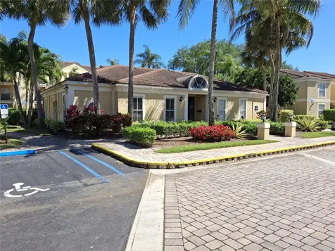 899 Riverside Drive Coral Springs FL 33071