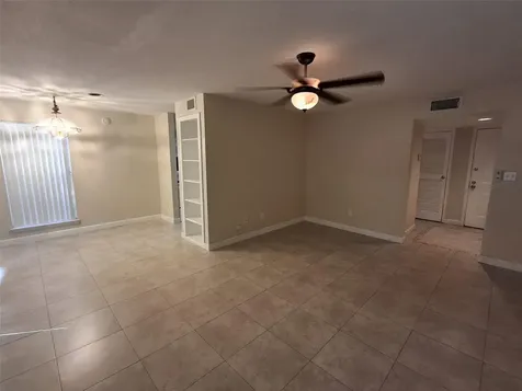 899 Riverside Drive Coral Springs FL 33071