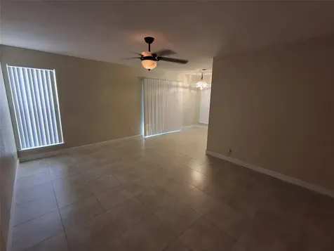 899 Riverside Drive Coral Springs FL 33071