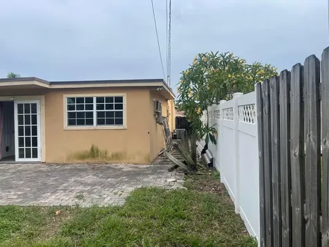341 NW 52nd Oakland Park FL 33309