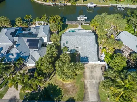 721 Shore Drive Vero Beach FL 32963