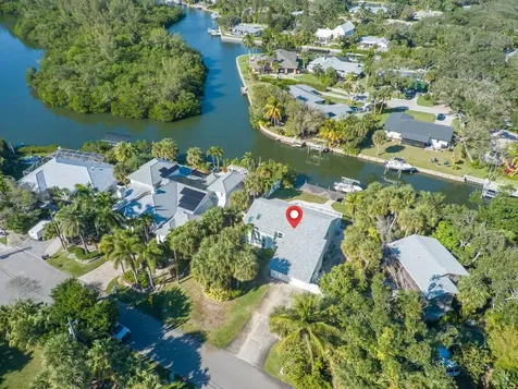 721 Shore Drive Vero Beach FL 32963