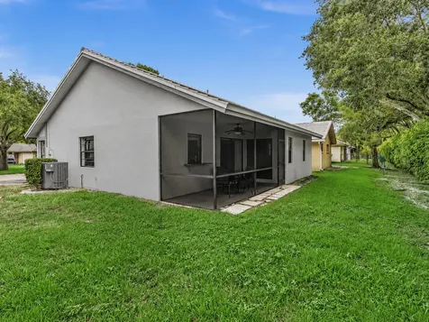 425 Shadow Wood Lane Coral Springs FL 33071