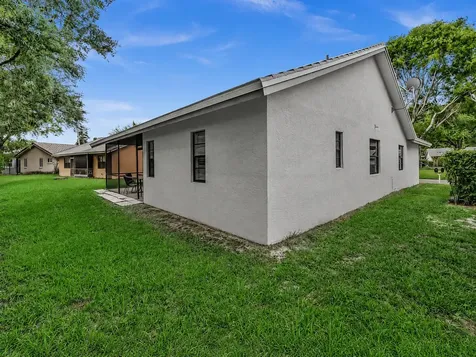 425 Shadow Wood Lane Coral Springs FL 33071