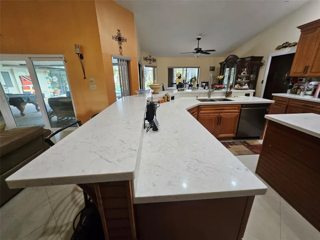 197 NW 113th Way Coral Springs FL 33071