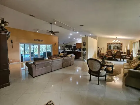 197 NW 113th Way Coral Springs FL 33071