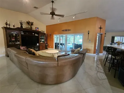 197 NW 113th Way Coral Springs FL 33071