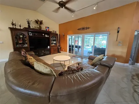 197 NW 113th Way Coral Springs FL 33071