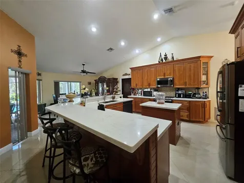 197 NW 113th Way Coral Springs FL 33071