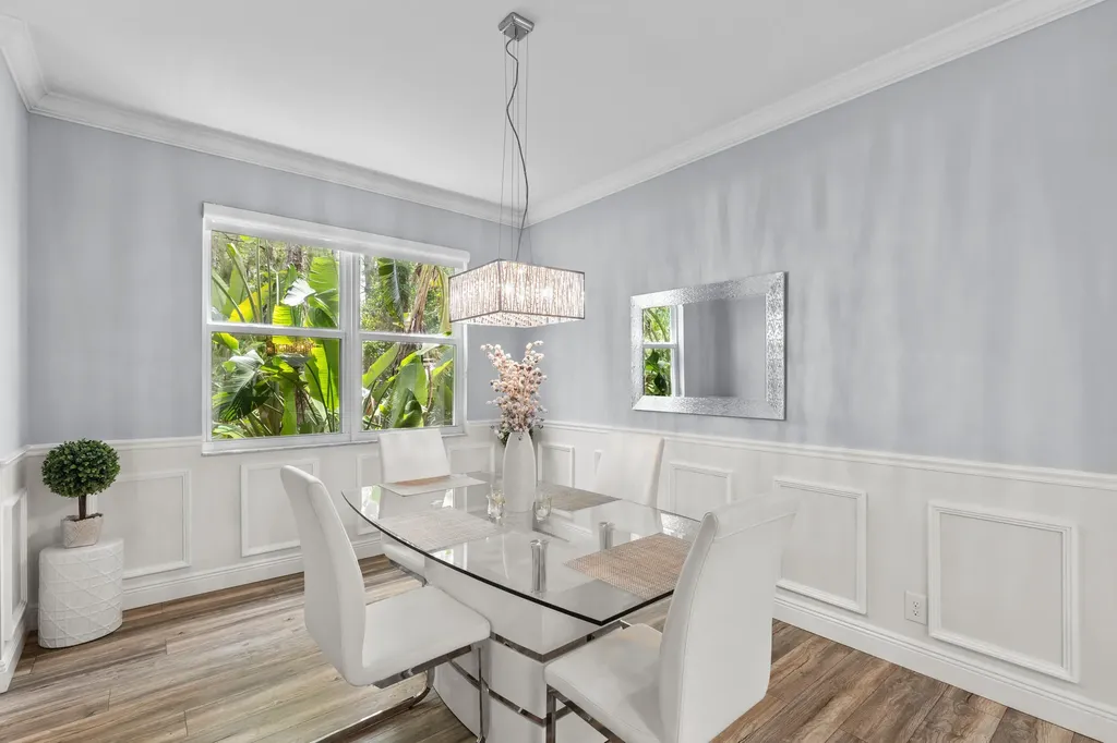 1104 NW Leonardo Circle Port St Lucie FL 34986