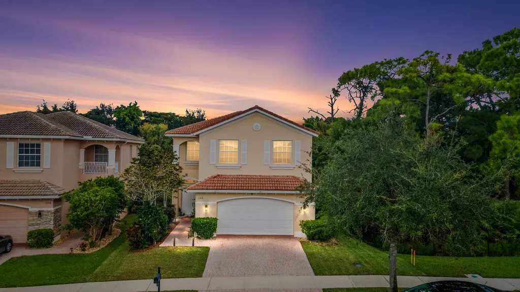1104 NW Leonardo Circle Port St Lucie FL 34986