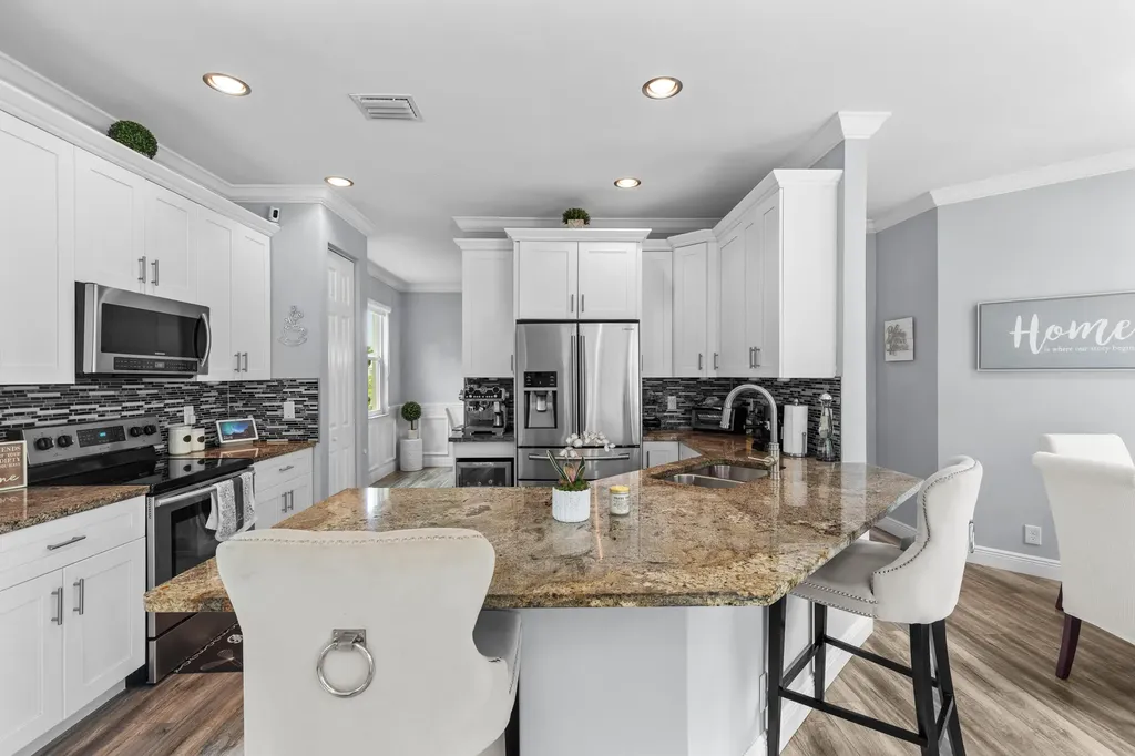 1104 NW Leonardo Circle Port St Lucie FL 34986