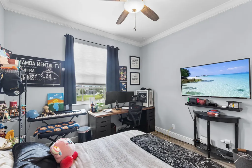 1104 NW Leonardo Circle Port St Lucie FL 34986