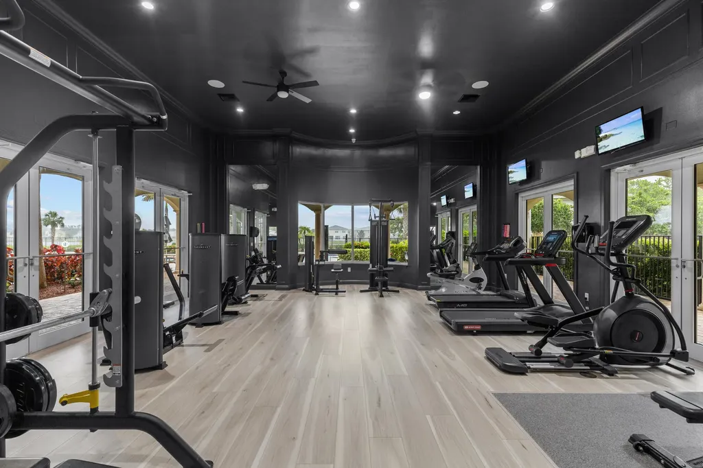 1104 NW Leonardo Circle Port St Lucie FL 34986
