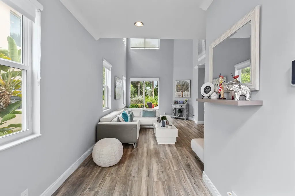 1104 NW Leonardo Circle Port St Lucie FL 34986